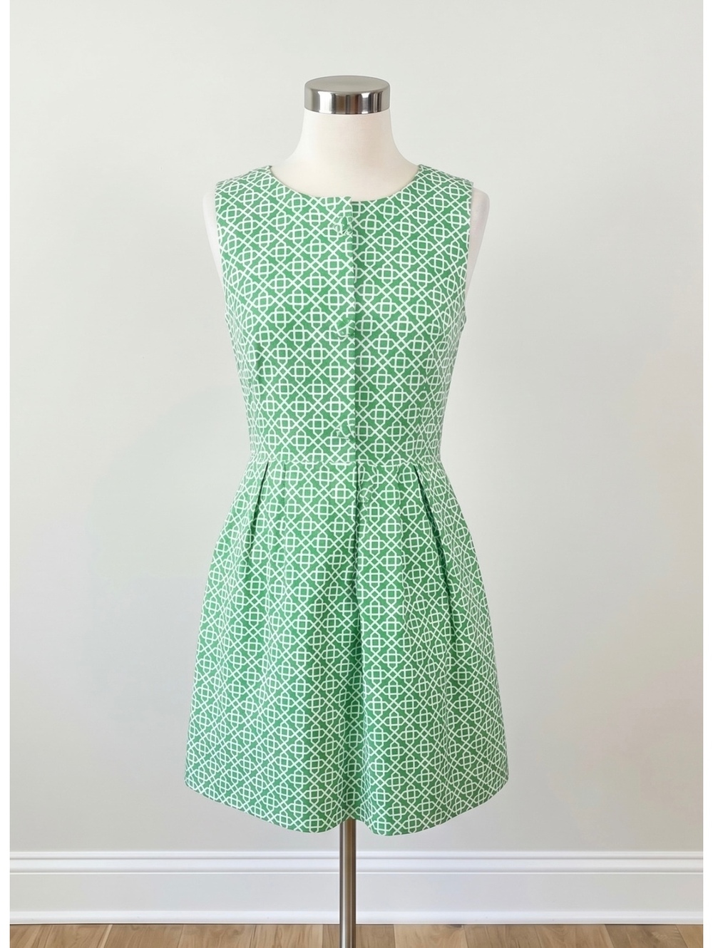 LaRoque Green & White Trellis Geometric Pleated Dress, Fits Size 6/M, EUC - Picture 2 of 6